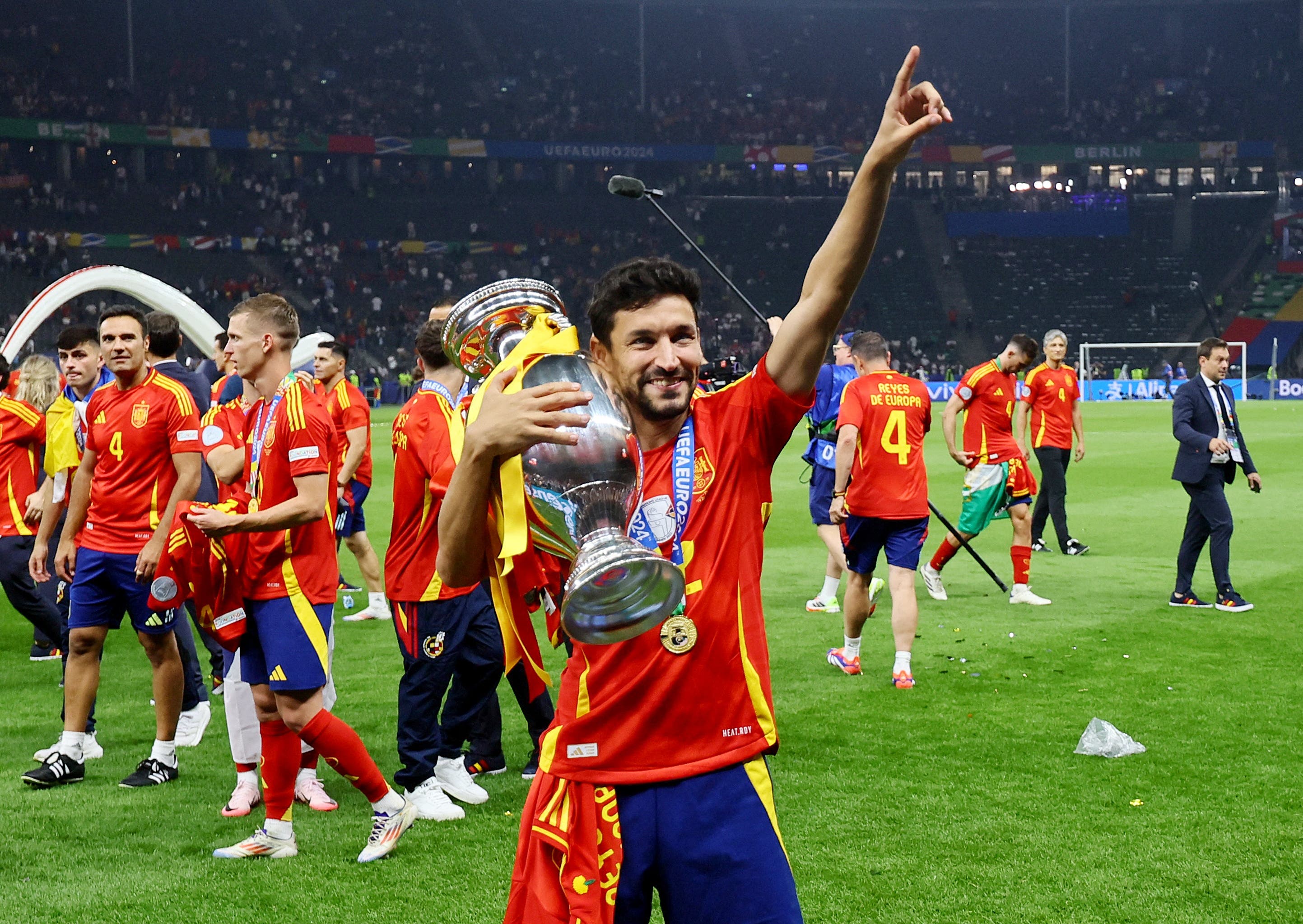 J.Navas Man City transfer news: Jesus Navas exit confirmed as summer